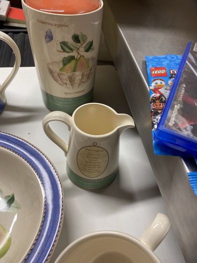 Sarah's Garden Wedgwood Collection