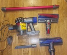 Dyson v8