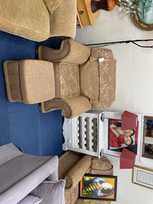 arm chairs and puff