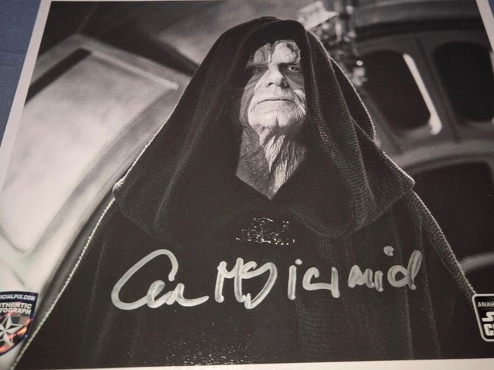 Star Wars Ian McDiarmid Autographed Signed  offical pix