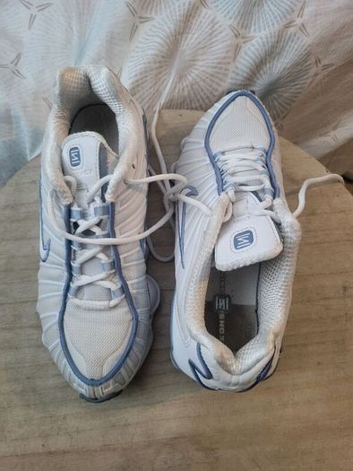 nike air shox size 3
