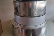 Round cake tins