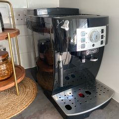 Magnifica S Coffee Machine