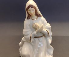Belleek Nativity MARY