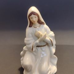 Belleek Nativity MARY