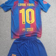 boy's football kit.age 7/8
