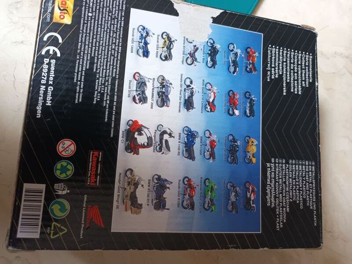 Maisto  Collectable  Motorcycles X 2.