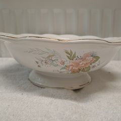 Decorative Ceramic footed fruit bowl