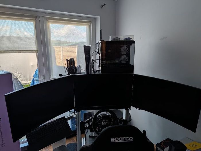 32" MSI gaming monitors