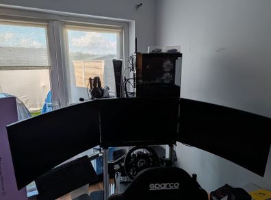 32" MSI gaming monitors