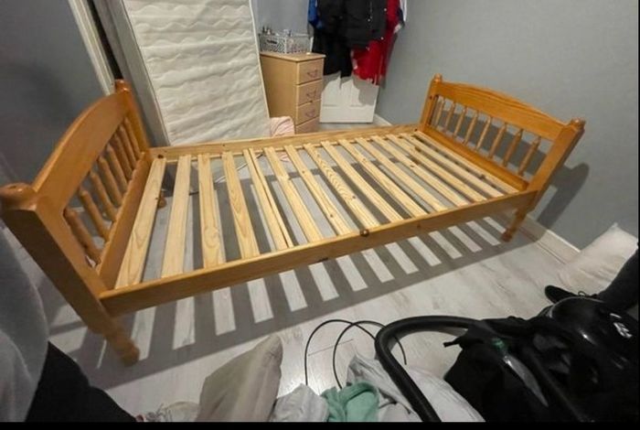 3 single beds all same