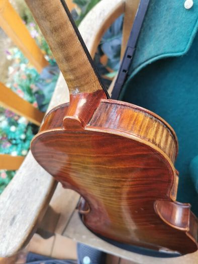 Full size Violin circa. early 1900s