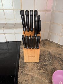 set of knives