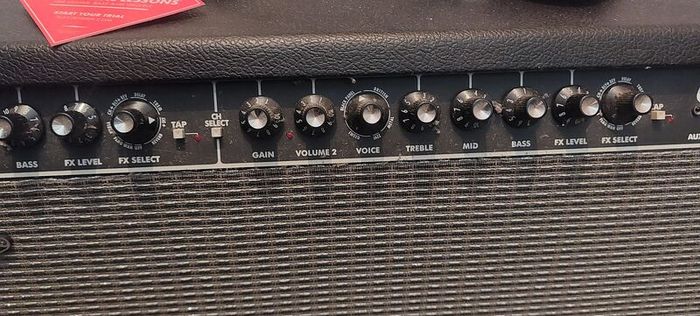 Fender Champion 100 amp