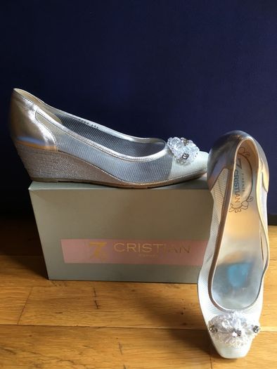 CRISTIAN FIRENZE Silver Crystal Pumps 39.5      Slip-On Wedge Shoes