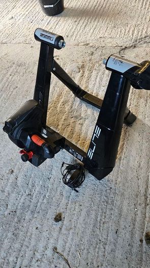 Novo Smart Bike trainer