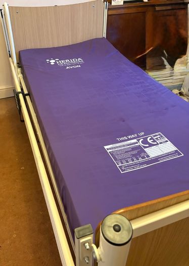 Solite pro electric hospital bed and mattress