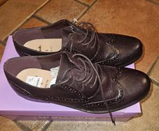 clarks brogue shoes