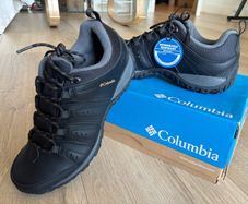 Brand New Columbia Woodburn Waterproof Hiking Shoes (Mens Size 7.5)