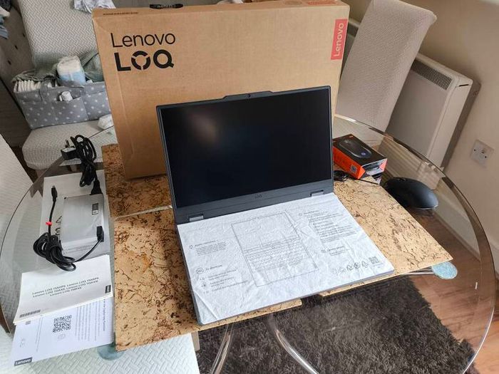 Gaming Laptop Lenovo Loq Ryzen 5 7235HS 4/8 RTX3050 6gb 95w 16gb Ddr5 512GB Nvme 144hz Win11 Rgb