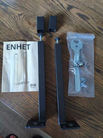 Cabinet legs