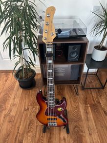 sire v7 5 string 2nd gen