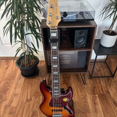 sire v7 5 string 2nd gen