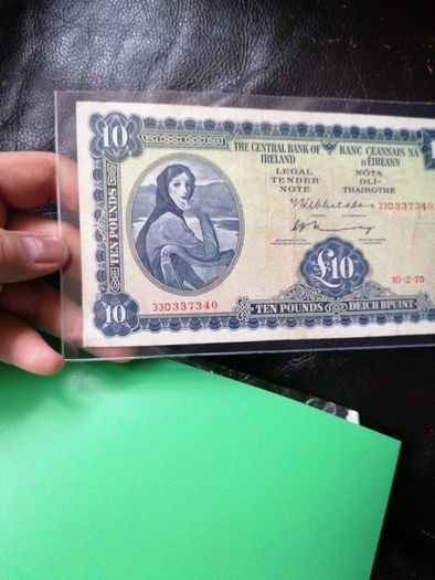 1975 Ireland Ten Pounds Banknote