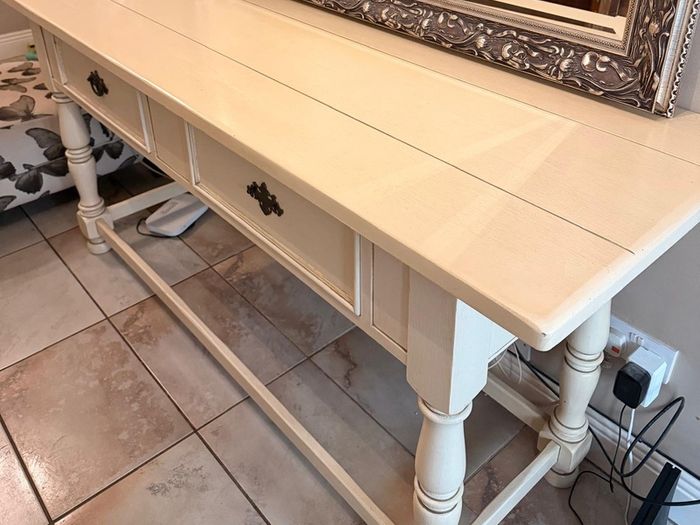 Stunning solid cream sideboard