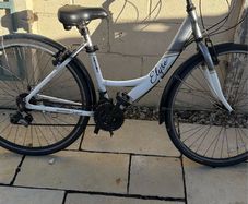 Apollo ladies bike