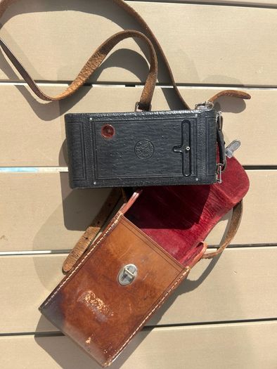 Vintage 1920s Kodak No. 1A Pocket Folding Camera with original leather case