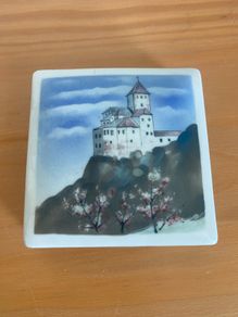 Antique Eichwald Bernard Bloch Porcelain Box, Gutenberg Castle Liechtenstein, c. 1900 Bohemian Art Nouveau