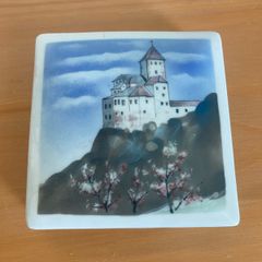 Antique Eichwald Bernard Bloch Porcelain Box, Gutenberg Castle Liechtenstein, c. 1900 Bohemian Art Nouveau