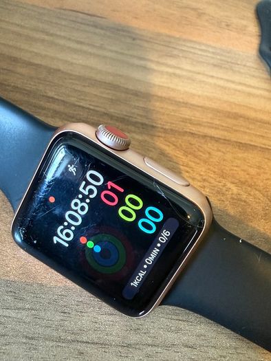 Apple Watch Series 3 - Crack