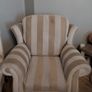 4 seater sofa and 2 matching chairs Image 4