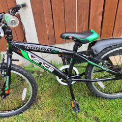 20inch Ignite Bobcat boys mountain bike.