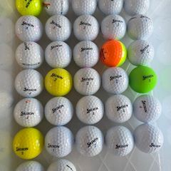 32 Srixon golf balls