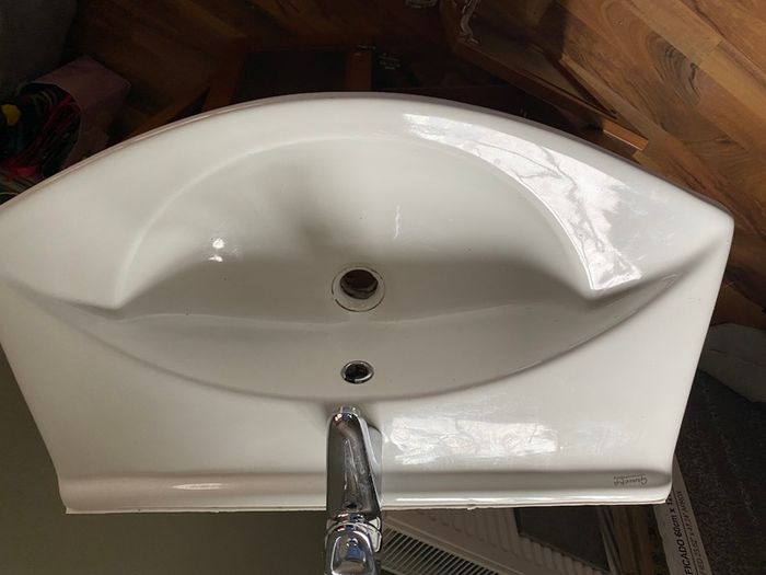 Bathroom vanity unit
