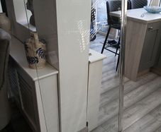 bath screen