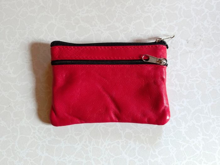 Small Red Purse (good Condition).