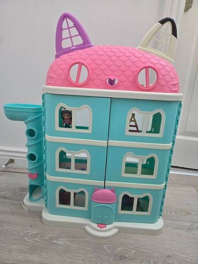 Gabby's Dollhouse