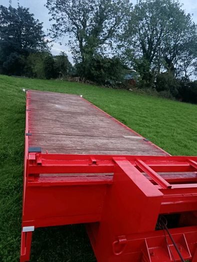 35ft bale/flat trailer