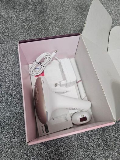 Philips Lumea IPL Hair Removal - Hair Removal Device With Satin Compact Pen Trimmer