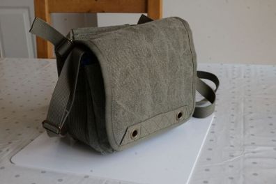 Think Tank Retrospective 4 V2 Pinestone camera bag