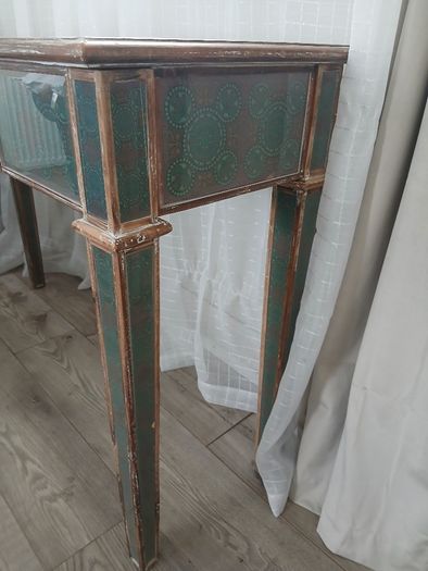 Console table