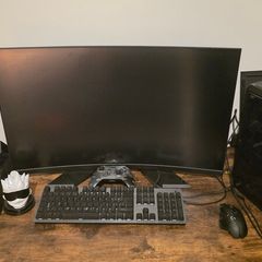 Curved gaming monitor gigabyte G32qc