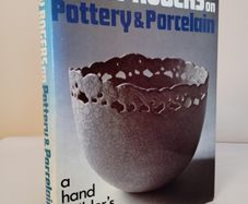 Mary Rogers on Pottery and Porcelain by Mary Rogers (HQ184)