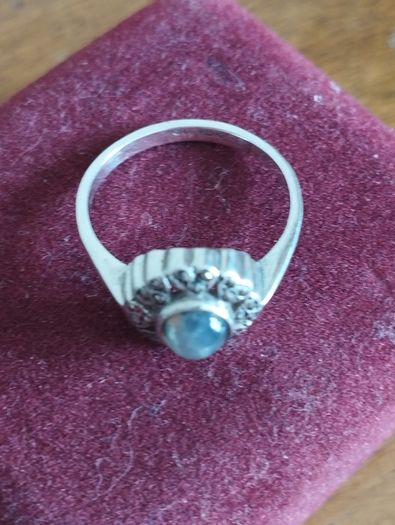 Sterling Silver Ring with Labradorite and Marcasite.