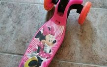 Minnie Mouse Scooter with Light Up LED Wheels