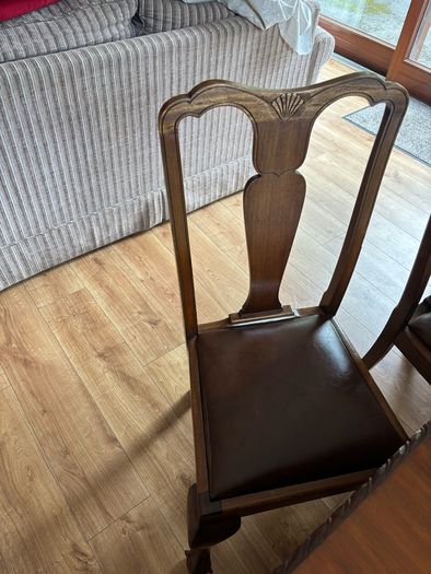 Solid kitchen table and chairs